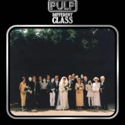 Album33 T 30 CM Different Class