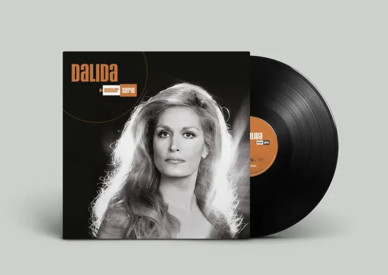 Album33 T 30 CM Master Serie