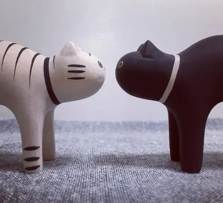 Figurine en bois - Chat tigré